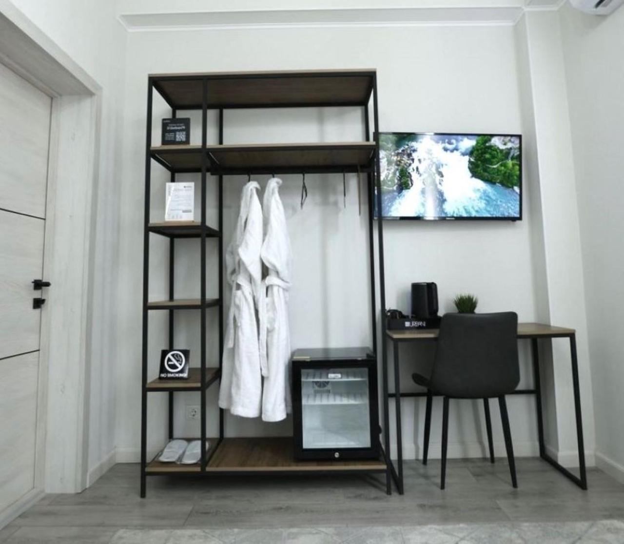 Urban Hotel Bishkek Bagian luar foto