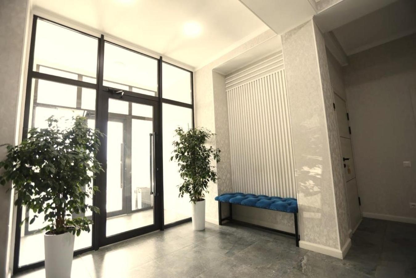 Urban Hotel Bishkek Bagian luar foto